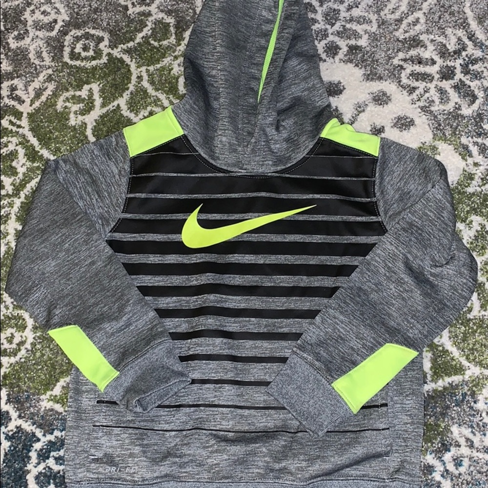 Boys Nike size 5-6 hoodie